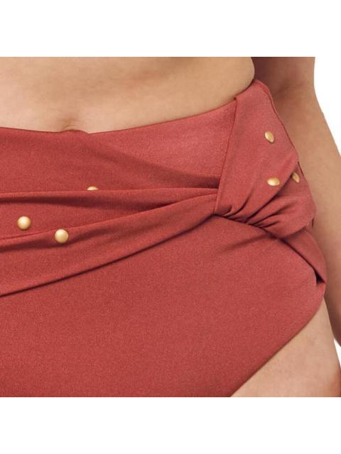 PANTI DE BIKINI CON PERLAS MAQUILLAJE HOLLY LAND