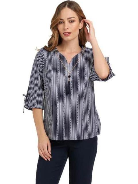 BLUSA CON ACCESORIO AZUL MARINO PALOMA CARMIN