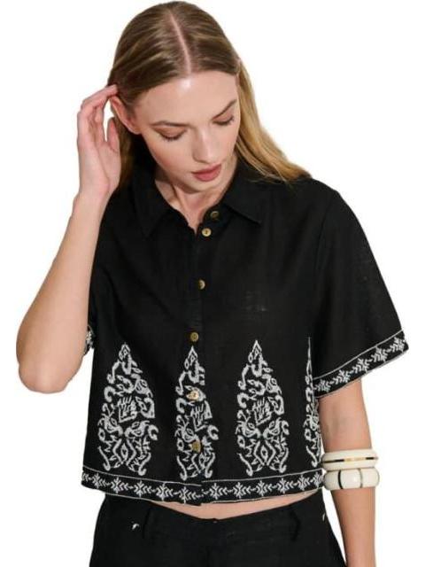 BLUSA CON BORDADO NEGRO HOLLY LAND
