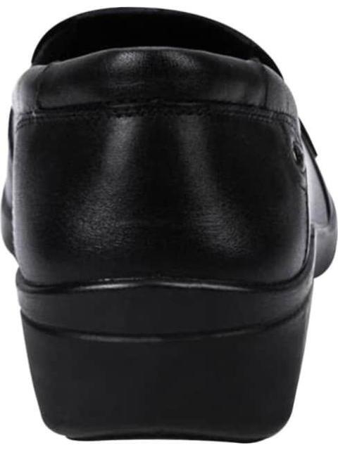 MOCASIN DE PIEL CON HERRAJE NEGRO FLEXI