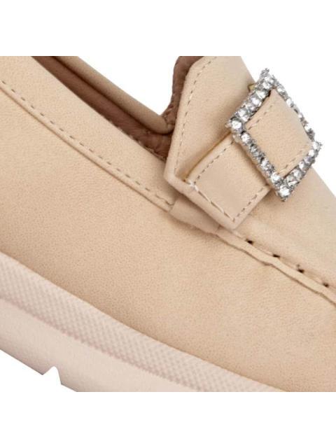 MOCASIN CON HEBILLA BEIGE SHOSH