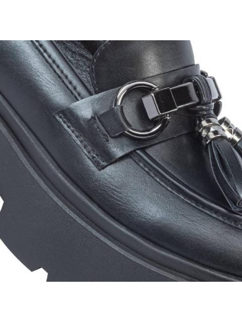 MOCASIN PLATAFORMA TRACK CON HERRAJE NEGRO BELINDA PEREGRIN