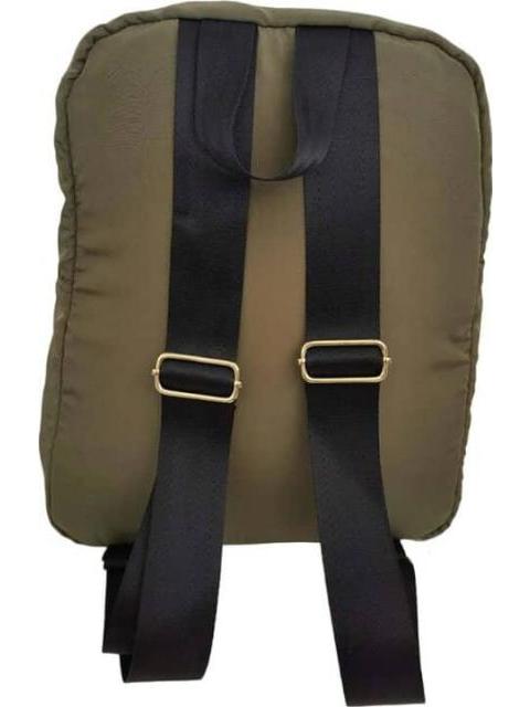 MOCHILA CASUAL VERDE OLIVO PARIS HILTON