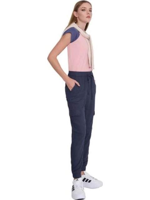 PANTALON CARGO DE LINO AZUL HOLLY LAND