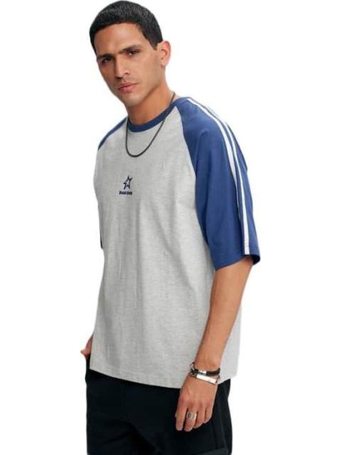 PLAYERA MANGA LARGA PRINT LOCALIZADO GRIS HARD SODA