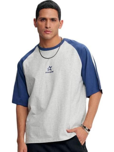 PLAYERA MANGA LARGA PRINT LOCALIZADO GRIS HARD SODA
