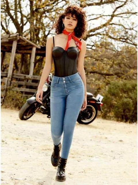 JEANS PUSH UP CINTURA ALTA BLEACH SEVEN JEANS