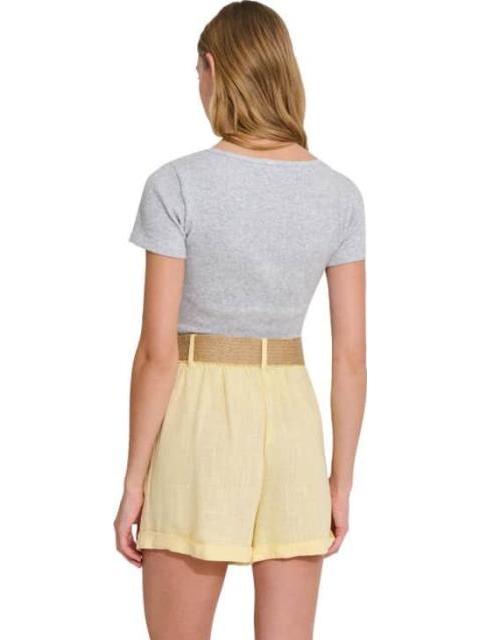 SHORT DE LINO CON CINTURON DE PAJA AMARILLO HOLLY LAND