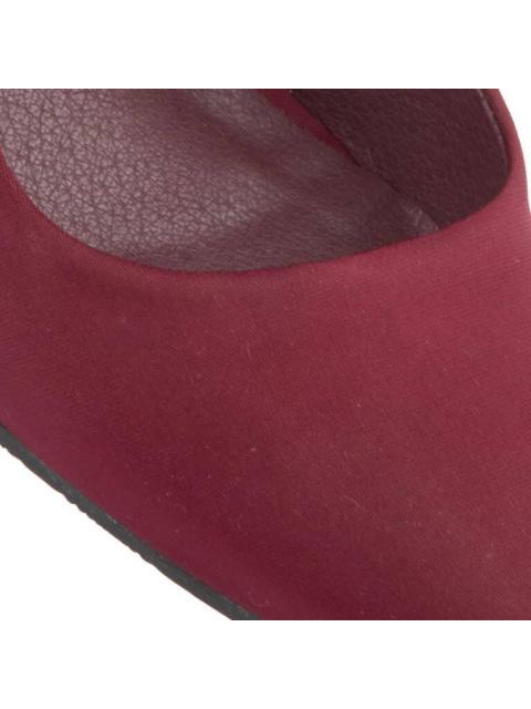 ZAPATILLA DESTALONADA LISA VINO YAELI