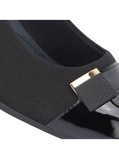 ZAPATO DE CUÑA CON HERRAJE NEGRO FLEXI